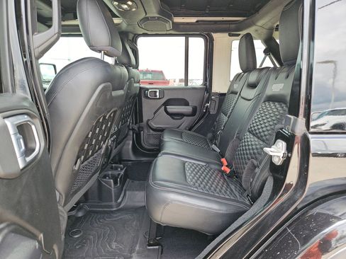 Used 2018 Jeep Wrangler Unlimited Rubicon AWD/4WD image 14