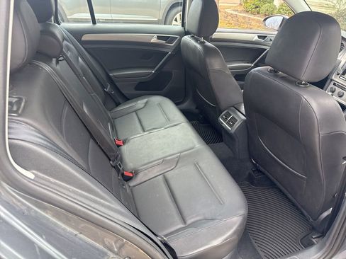 Used 2015 Volkswagen Golf SE image 13