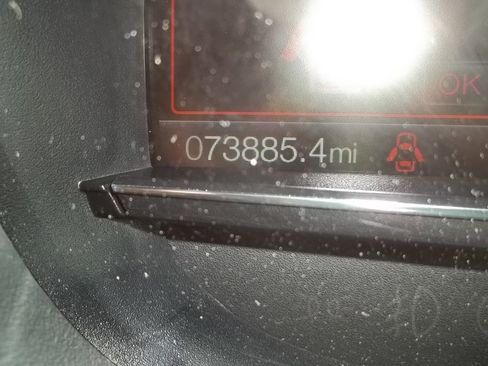 Used 2018 Ford Explorer XLT w/ Equipment Group 202A image 7