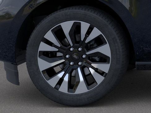 New 2026 Ford Expedition Platinum image 19