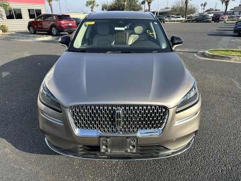 Used 2020 Lincoln Corsair Standard w/ Equipment Group 101A image 9