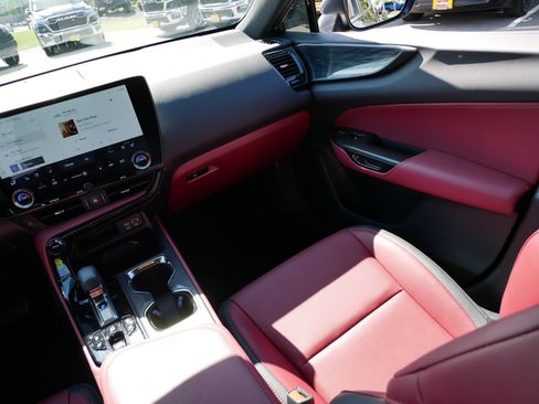 Used 2024 Lexus NX 350 AWD w/ Vision Package image 11