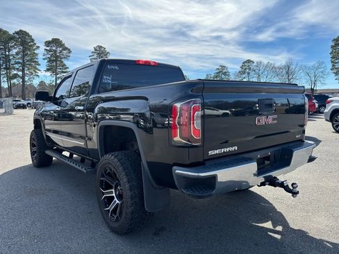 Used 2018 GMC Sierra 1500 SLT w/ SLT Premium Package image 13