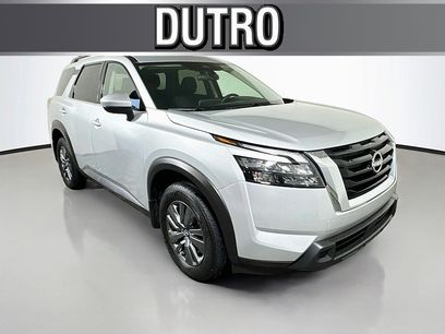 Used 2025 Nissan Pathfinder SV
