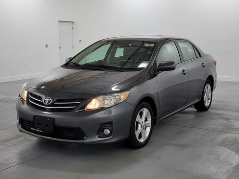 Used 2013 Toyota Corolla LE w/ Premium Pkg FWD image 4
