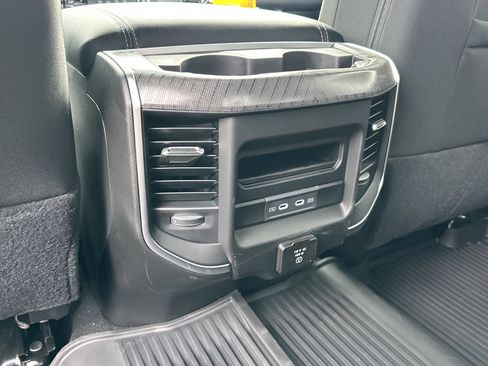 New 2026 RAM 2500 Big Horn AWD/4WD image 34