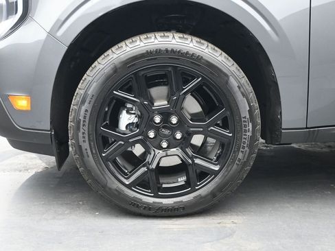 New 2026 Ford Maverick Lariat w/ Black Appearance Package image 33