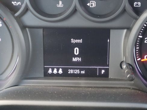 Certified 2024 Chevrolet Silverado 2500 Custom w/ Custom Value Package image 26