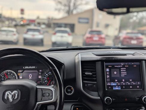 Used 2022 RAM 1500 Big Horn AWD/4WD image 17