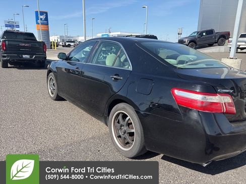 Used 2007 Toyota Camry LE FWD image 6