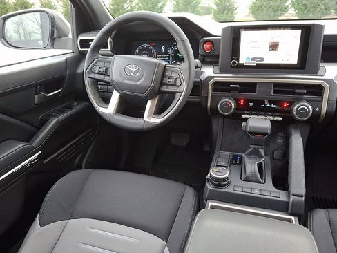 New 2026 Toyota Tacoma TRD Off-Road AWD/4WD image 9