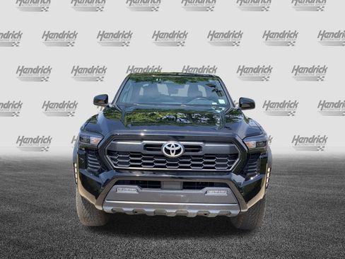 Used 2024 Toyota Tacoma TRD Off-Road AWD/4WD image 3