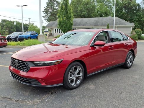 Certified 2024 Honda Accord EX image 3