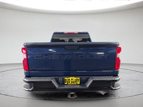 Used 2021 Chevrolet Silverado 2500 Custom w/ Custom Value Package AWD/4WD image 4