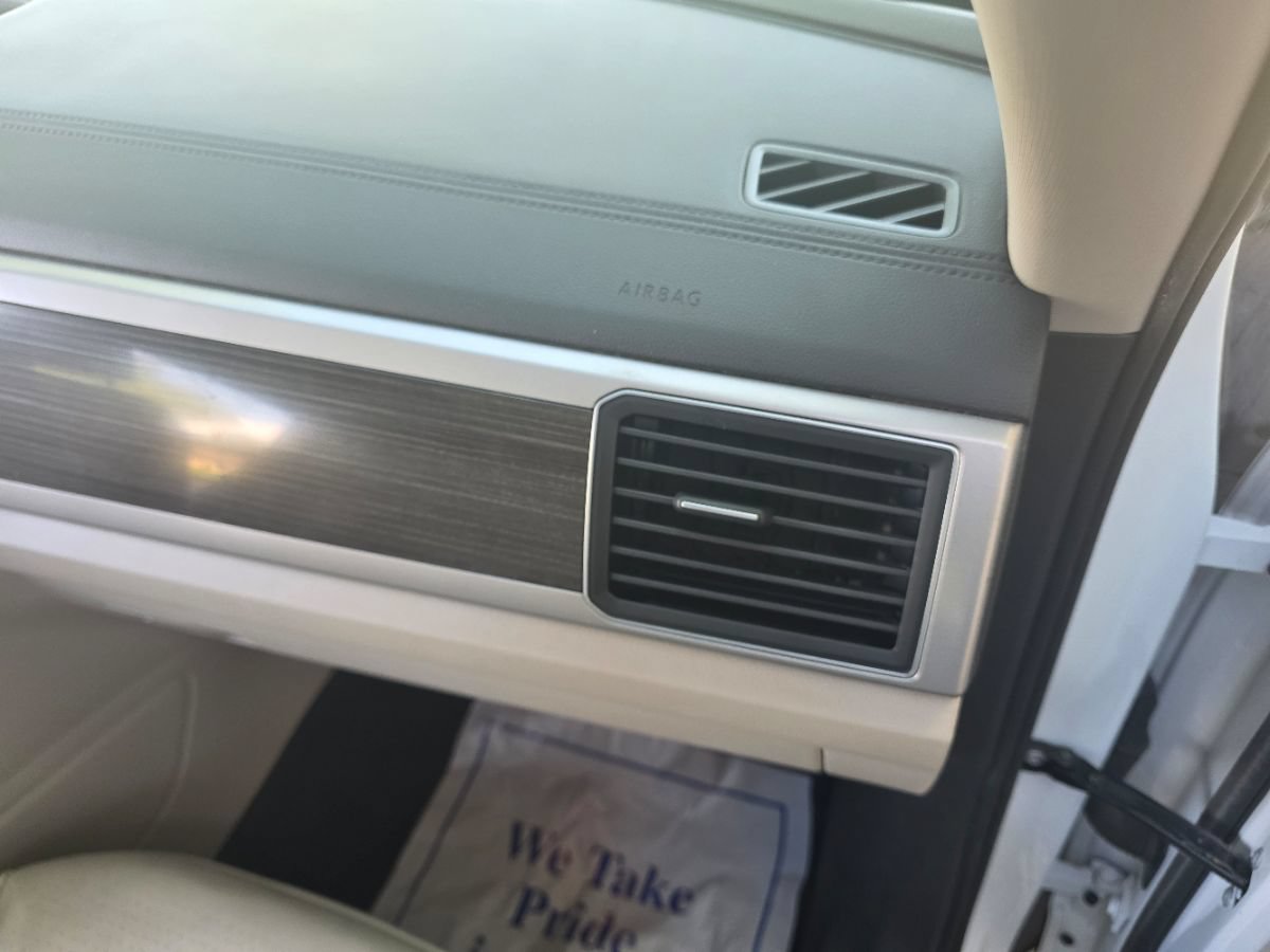 Used 2018 Volkswagen Atlas SE FWD image 23