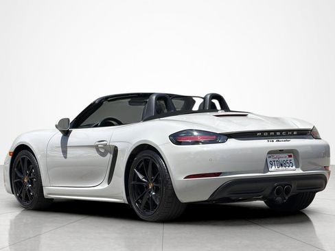 Used 2025 Porsche 718 Boxster w/ Premium Package RWD image 3