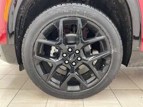 New 2026 Chevrolet Traverse RS w/ LPO, Floor Liner Package image 8