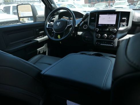 New 2026 RAM 3500 Tradesman w/ Chrome Appearance Group A AWD/4WD image 25