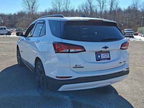 Used 2024 Chevrolet Equinox RS AWD/4WD image 9