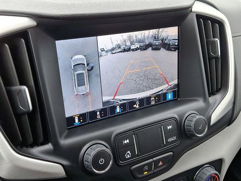 Certified 2022 GMC Terrain SLT w/ Tech Package image 15