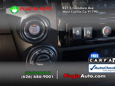 Used 2024 Nissan Titan PRO-4X w/ Off Road Protection Package image 22