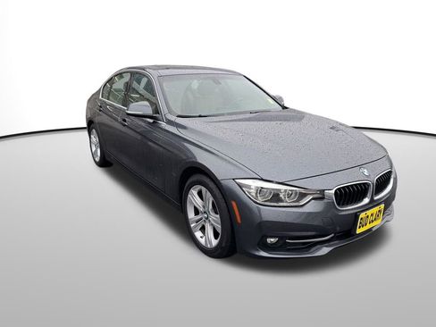 Used 2017 BMW 330i Sedan image 8