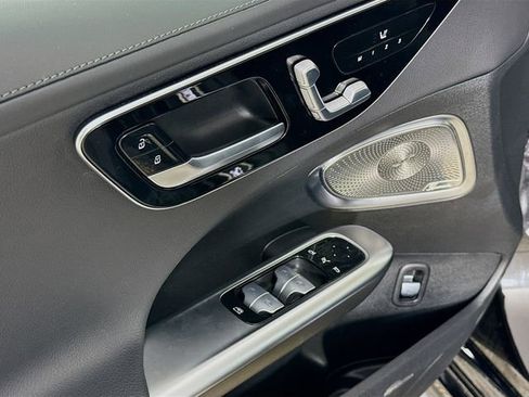Used 2024 Mercedes-Benz C 300 4MATIC Sedan image 18
