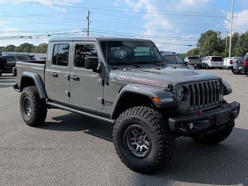 Used 2022 Jeep Gladiator Rubicon w/ LED Lighting Group AWD/4WD image 2