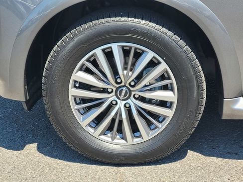 Used 2022 Nissan Armada SL w/ Captain's Chairs Package RWD image 11