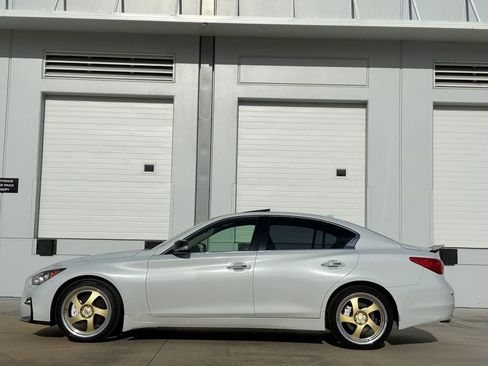 Used 2016 INFINITI Q50 3.0t Premium w/ 3.0T Premium Plus Package image 7