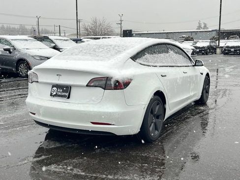Used 2023 Tesla Model 3 Standard Range image 5