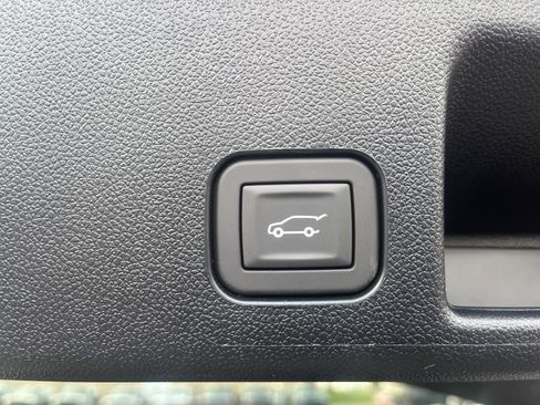 New 2026 Chevrolet Equinox EV RS image 6