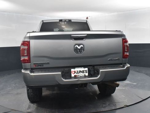 Used 2022 RAM 2500 Big Horn w/ Level 1 Equipment Group image 8