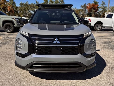 New 2026 Mitsubishi Outlander AWD image 2