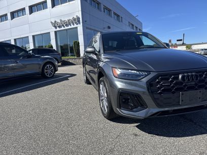 Used 2024 Audi Q5 e Prestige w/ Prestige Package
