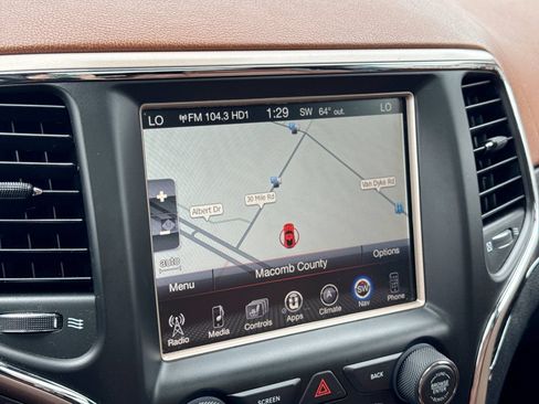 Used 2017 Jeep Grand Cherokee Summit w/ Platinum Series Group AWD/4WD image 33