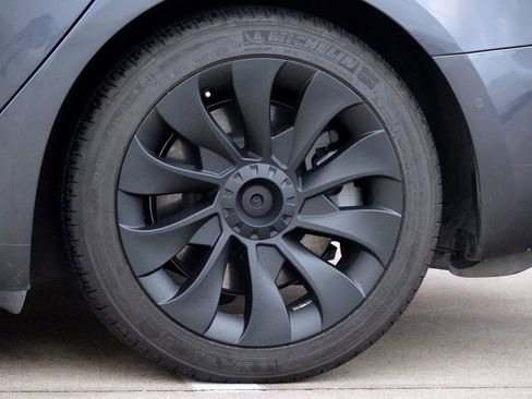 Used 2022 Tesla Model 3 Long Range image 25