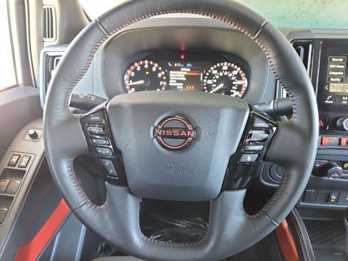Certified 2025 Nissan Frontier Pro-X RWD image 22