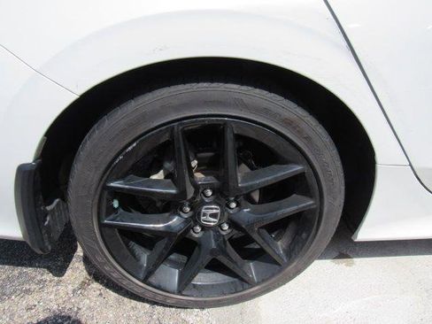 Used 2023 Honda Civic Sport image 9