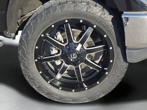 Certified 2021 Ford F150 XLT w/ Equipment Group 302A High image 18