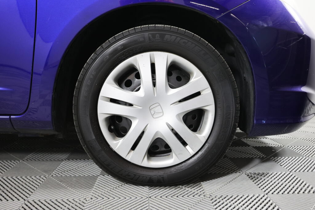 Used 2011 Honda Fit image 6