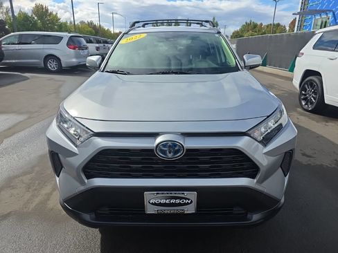 Used 2022 Toyota RAV4 LE AWD/4WD image 7