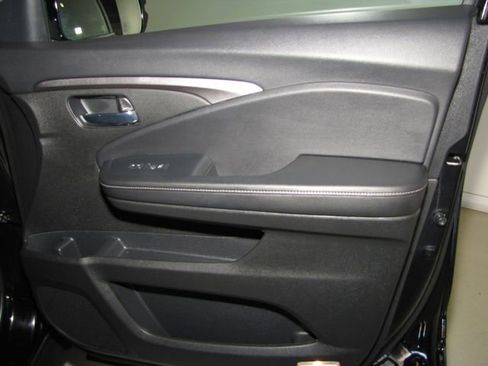 Certified 2023 Honda Ridgeline RTL-E image 22