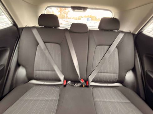 Used 2020 Hyundai Venue SE image 17