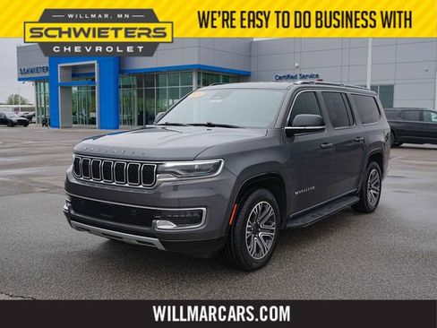 Used 2024 Jeep Wagoneer L Series II w/ Flexible Seating Group AWD/4WD image 1