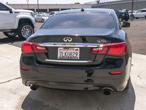 Used 2015 INFINITI Q70 L 5.6 w/ V8 Deluxe Technology Package RWD image 8