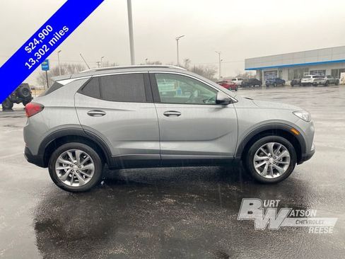 Used 2023 Buick Encore GX Essence w/ Experience Buick Package image 6