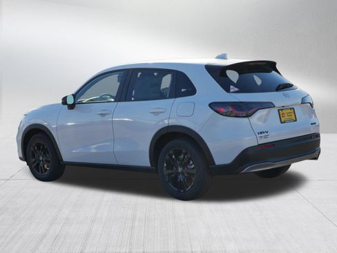 New 2026 Honda HR-V Sport image 3