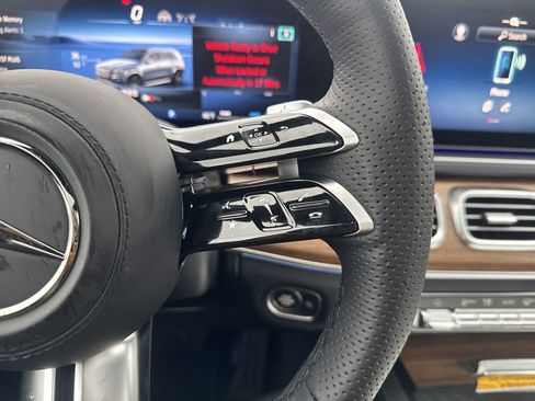New 2025 Mercedes-Benz GLS 450 4MATIC image 18
