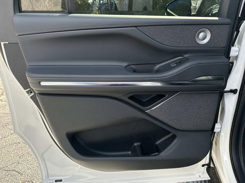 New 2025 Lincoln Navigator L Reserve w/ Jet Appearance Package image 25